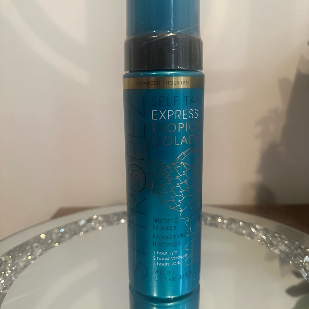 St. Tropez Tropical Colada Self Tan Mousse - Blue Bottle